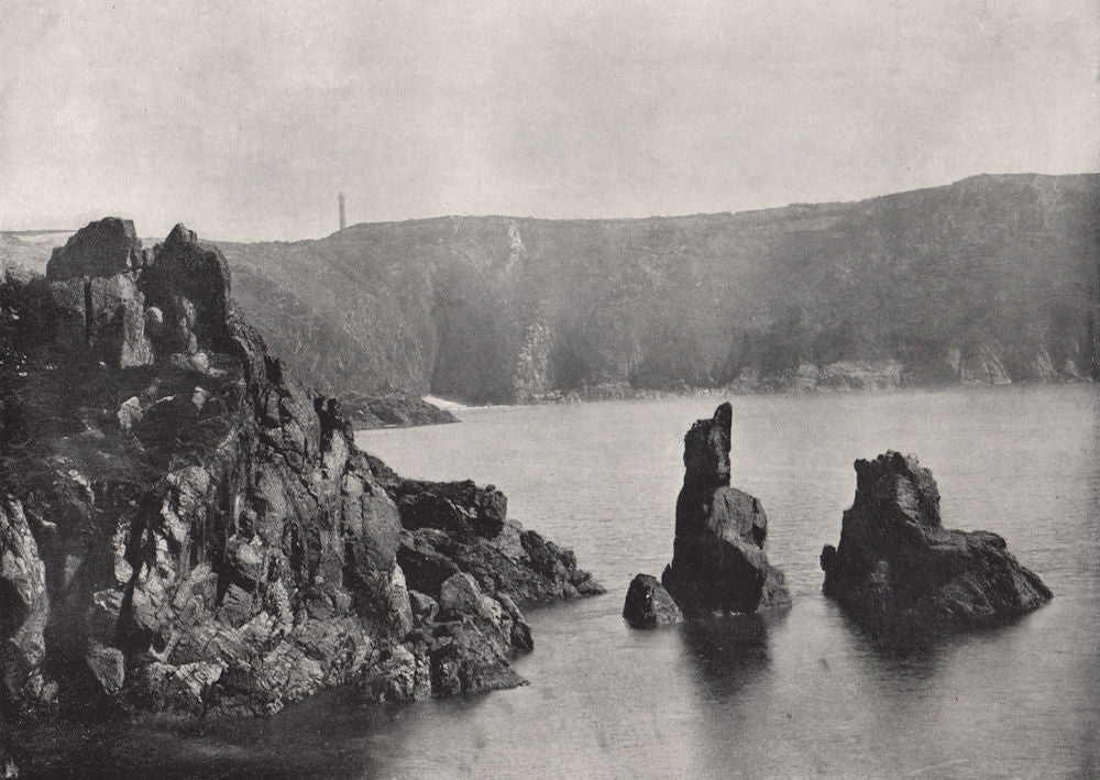 GUERNSEY. Moulin Huet Bay, with the